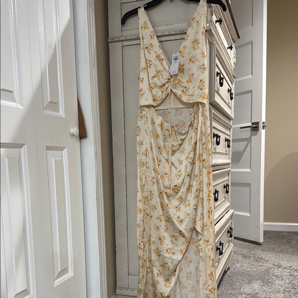 Floral Cream Maxi Dress